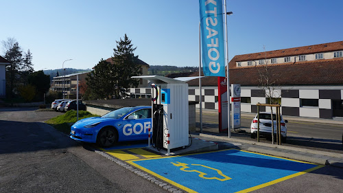 Borne de recharge de véhicules électriques GOFAST Station de recharge Porrentruy