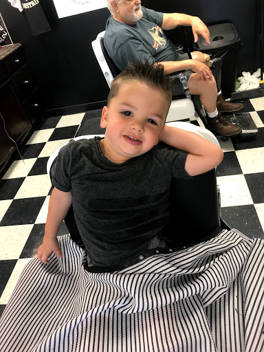 Barber Shop «Springboro Barber Shop», reviews and photos, 762 W Central Ave, Springboro, OH 45066, USA