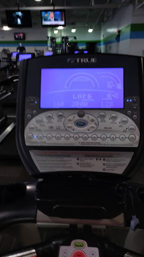 Gym «Zip Fitness Waukegan-Gurnee», reviews and photos, 730 N Green Bay Rd, Waukegan, IL 60085, USA