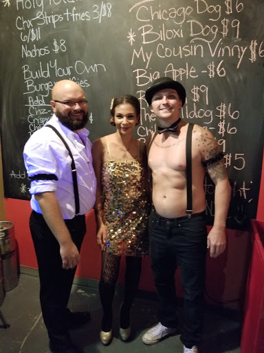 Gay Bar «The Veaux Bar & Grill», reviews and photos, 285 Oak St, Biloxi, MS 39530, USA
