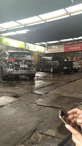 Opiniones de Lavadora Y Lubricadora Vargas en Guayaquil - Servicio de lavado de coches