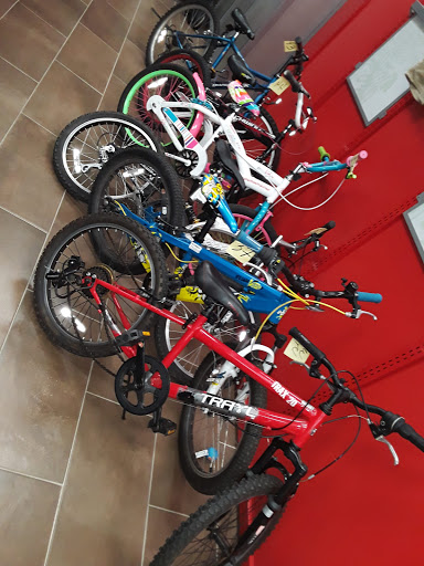 Shopping Mall «Gateway Shopping Center», reviews and photos, 1030 U.S. 9, Parlin, NJ 08859, USA