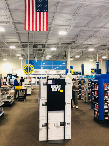 Electronics Store «Best Buy», reviews and photos, 1072 Willow Rd, Northbrook, IL 60062, USA