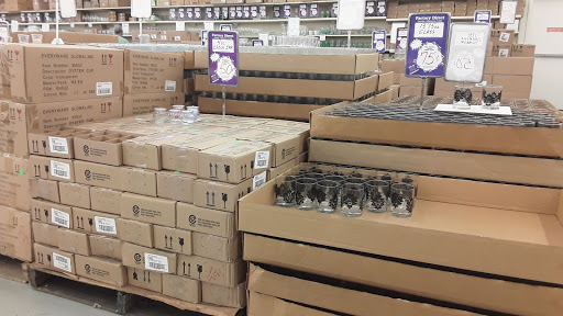 Candle Store «Factory Direct Candles», reviews and photos, 6252 Glenway Ave # A, Cincinnati, OH 45211, USA