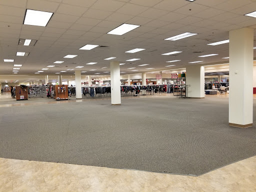 Clothing Store «Burlington Coat Factory», reviews and photos, 900 Commons Dr #414, Dothan, AL 36303, USA