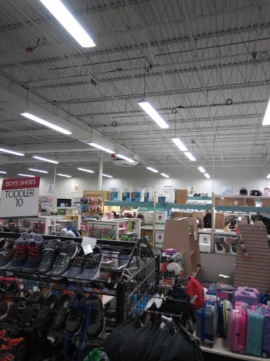 Clothing Store «Burlington Coat Factory», reviews and photos, 321 Speen St, Natick, MA 01760, USA