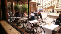 Atmosphère du Le Square - Restaurant Paparazzi à Paris - n°15