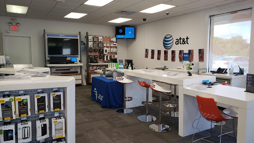 Cell Phone Store «AT&T», reviews and photos, 826 Boston Rd, Springfield, MA 01119, USA