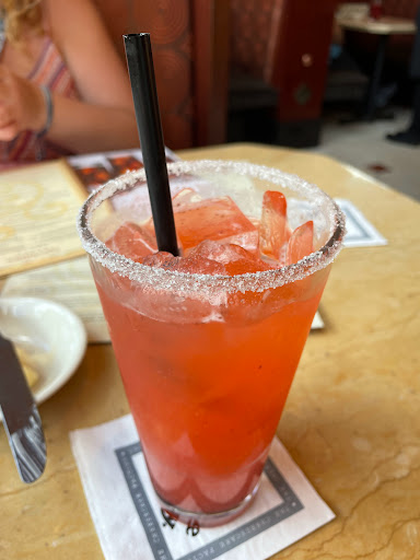 Restaurant «The Cheesecake Factory», reviews and photos, 5799 N Bayshore Dr, Glendale, WI 53217, USA