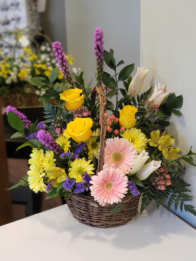 Florist «Auburn Florist», reviews and photos, 325 Southbridge St, Auburn, MA 01501, USA