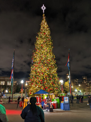 Shopping Mall «North Point Centre», reviews and photos, 320 Bay St, San Francisco, CA 94133, USA