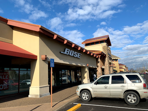 Shopping Mall «Woodburn Premium Outlets», reviews and photos, 1001 N Arney Rd, Woodburn, OR 97071, USA