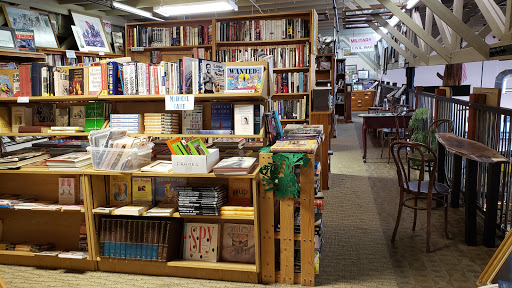 Book Store «Acworth Bookstore», reviews and photos, 4857 N Main St, Acworth, GA 30101, USA