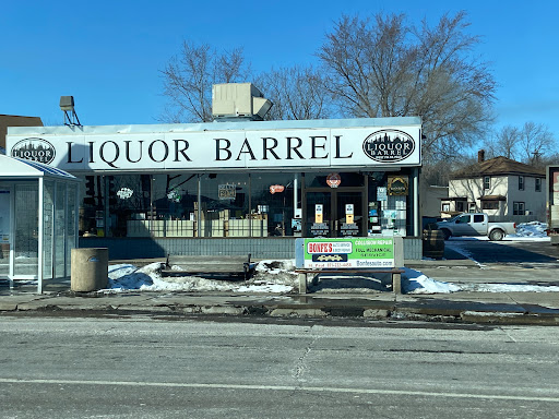 Liquor Store «Liquor Barrel 7th Street», reviews and photos, 665 7th St W, St Paul, MN 55102, USA