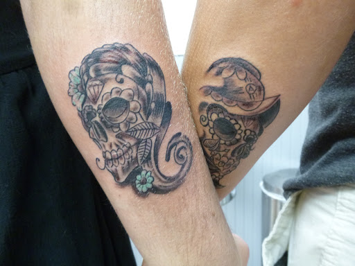 Tattoo Shop «magnum opus tattoo company», reviews and photos, 1817 Padre Blvd #4, South Padre Island, TX 78597, USA