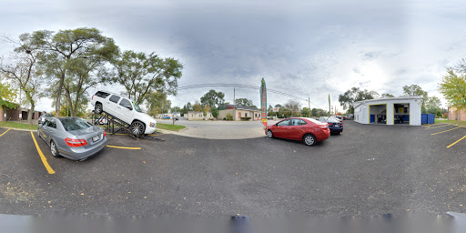 Used Car Dealer «ROSELLE MOTORS INC», reviews and photos, 849 Villa St, Elgin, IL 60120, USA