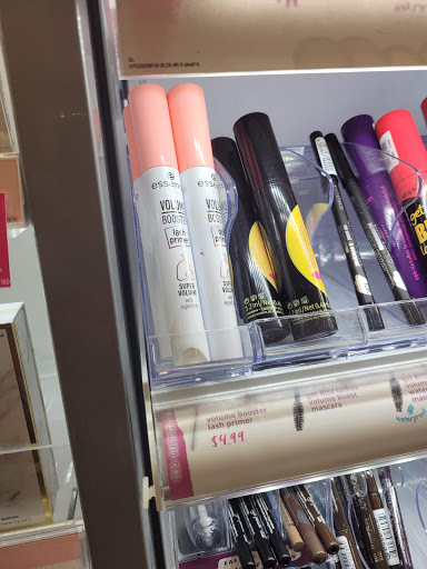 Hair Salon «Ulta Beauty», reviews and photos, 2455 NW Federal Hwy, Stuart, FL 34994, USA