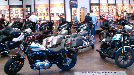 Motorcycle Dealer «Hideout Harley-Davidson», reviews and photos