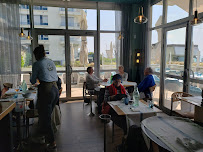 Atmosphère du Restaurant de fruits de mer Le Café des Ecailles à La Baule-Escoublac - n°9