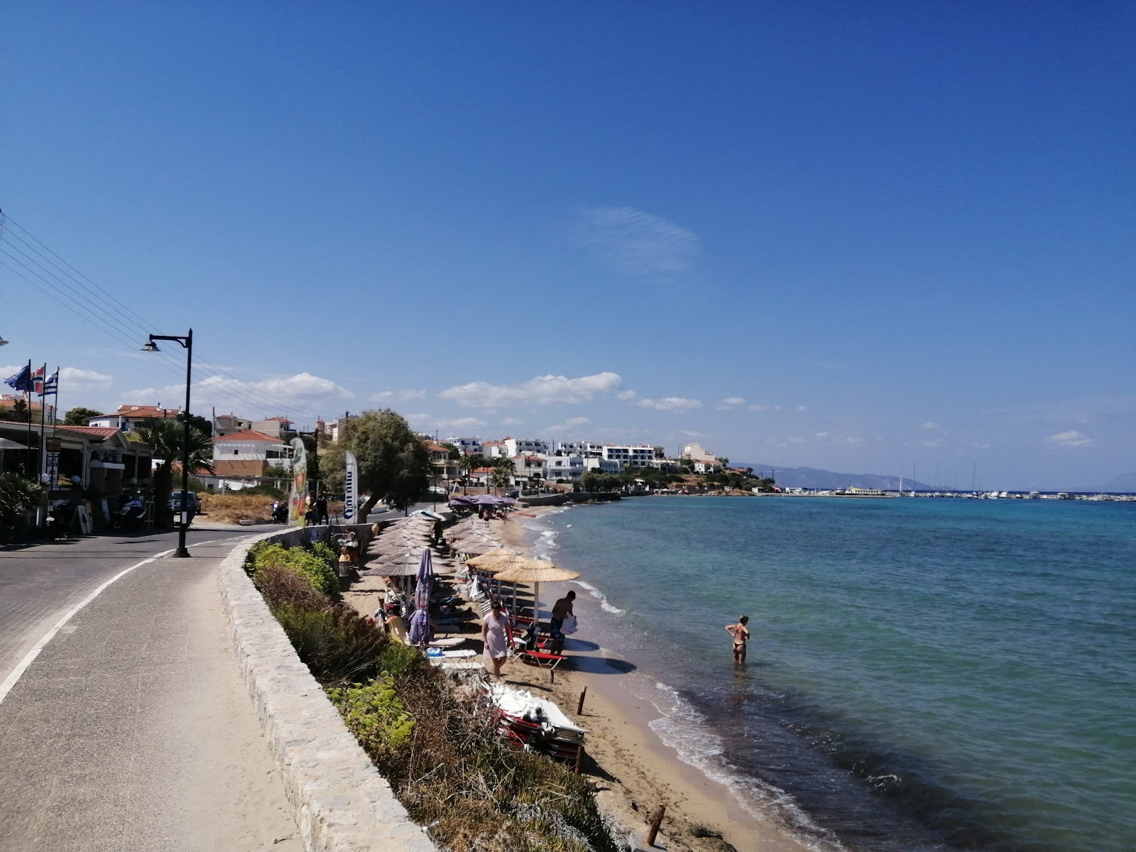 Foto de Paralia Magalochori área de comodidades