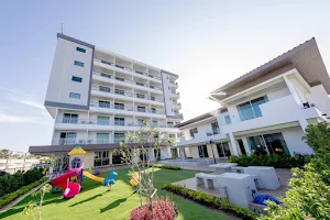 Gracetown Hotel Hua Hin image