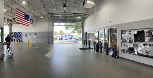 Car Dealer «Worden-Martin Buick GMC», reviews and photos, 1404 N Dunlap St, Savoy, IL 61874, USA