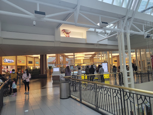 North Point Mall, 1000 North Point Cir, Alpharetta, GA 30022, USA, 