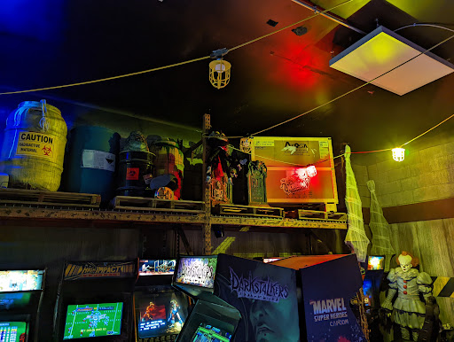 Tattoo Shop «Lucky Gal Tattoo & Piercing», reviews and photos, 3023 SW 9th St, Des Moines, IA 50315, USA