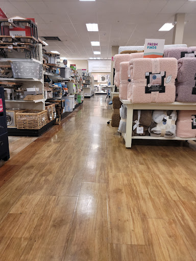 Department Store «HomeGoods», reviews and photos, 5530 Reseda Blvd, Tarzana, CA 91356, USA