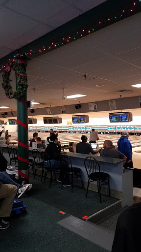 Bowling Alley «Pacific Lanes Bowling Center», reviews and photos, 7015 S D St, Tacoma, WA 98408, USA