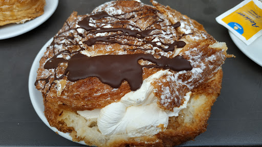 Pastelería Santa Gema en Valencia de Alcántara, Cáceres‎