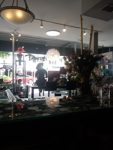 Beauty Salon «Ana Molinari Salon Spa Boutique», reviews and photos, 52 S Palm Ave, Sarasota, FL 34236, USA