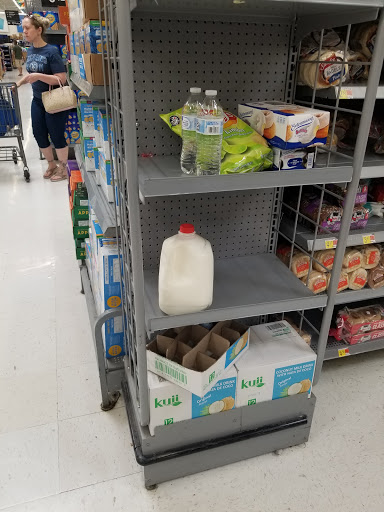 Department Store «Walmart», reviews and photos, 4001 Hallmark Pkwy, San Bernardino, CA 92407, USA