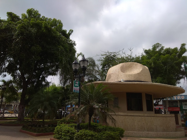 Parque Central De Jipijapa - Mercado