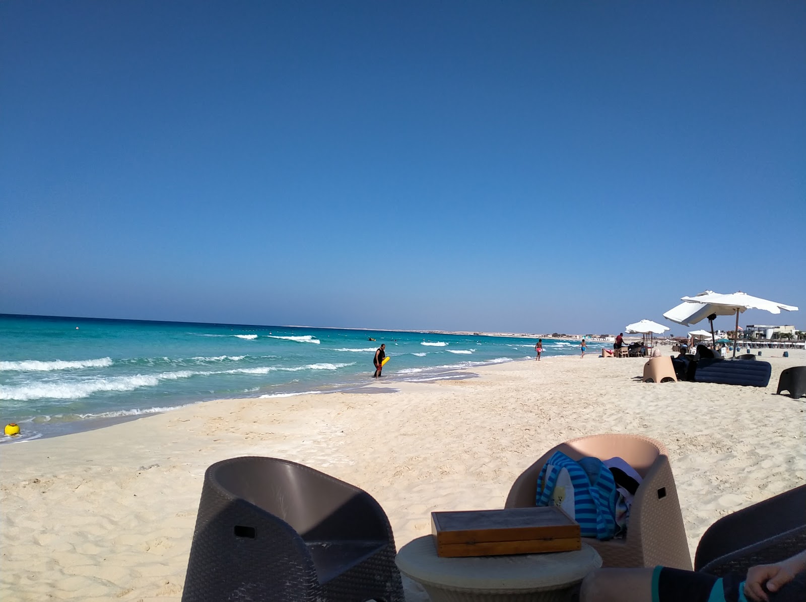 Foto de Baghoosh Beach - lugar popular entre los conocedores del relax