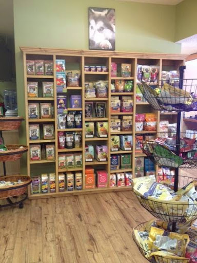 Pet Supply Store «Pets Naturally», reviews and photos, 1420 W South Airport Rd, Traverse City, MI 49686, USA