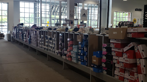 Shoe Store «DSW Designer Shoe Warehouse», reviews and photos, 12922 Middlebrook Road, Germantown, MD 20874, USA