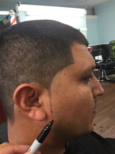 Barber Shop «U.S. CUTS BARBERSHOP INC.», reviews and photos, 426 E Derby Ave, Auburndale, FL 33823, USA