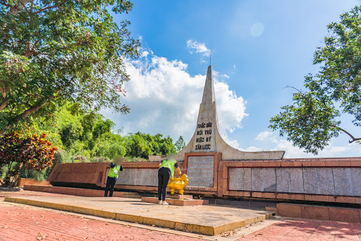 Di tích vụ Thảm sát Bình An