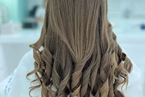 Chloe’s Beauty Hair & Nails - Jumeirah Islands Clubhouse image