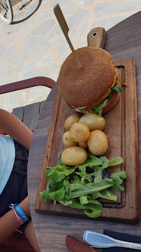 Hamburger du Restaurant Le Roman Bleu à Noirmoutier-en-l'Île - n°2