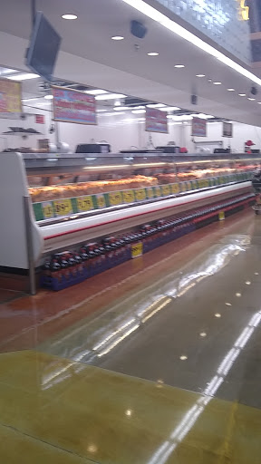 Supermarket «Vallarta Supermarkets», reviews and photos, 2705 S H St, Bakersfield, CA 93304, USA