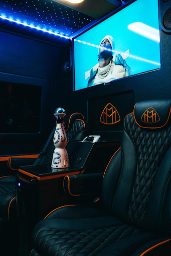 Diamond Luxury Chauffeur image
