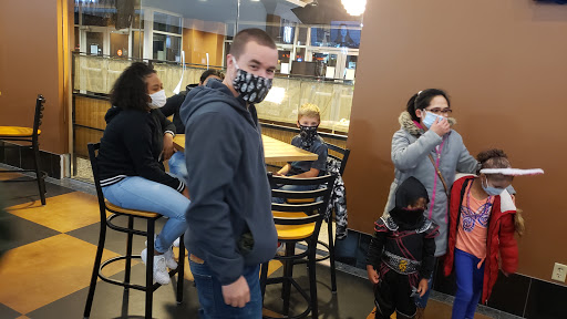 Movie Theater «Emagine Willow Creek», reviews and photos, 9900 Shelard Parkway Plymouth, Plymouth, MN 55441, USA