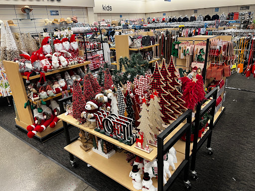 Department Store «Nordstrom Rack Glendale Fashion Center», reviews and photos, 227 N Glendale Ave, Glendale, CA 91206, USA