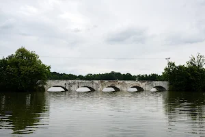 Most přes rybník Vítek image