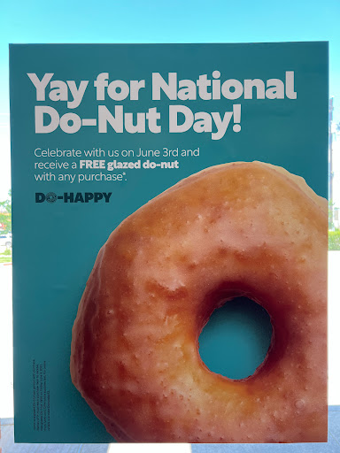 Donut Shop «Shipley Do-Nuts», reviews and photos, 1500 W Hebron Pkwy #100, Carrollton, TX 75010, USA