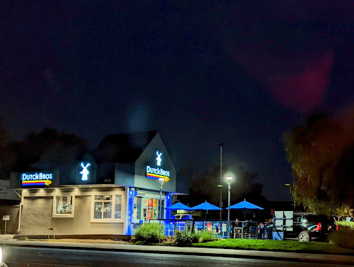 Espresso Bar «Dutch Bros», reviews and photos, 1777-1799 W Bullard Ave, Fresno, CA 93711, USA