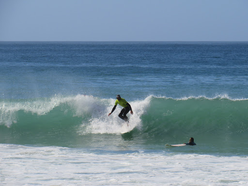 Surfing Porto Surf School & Camp