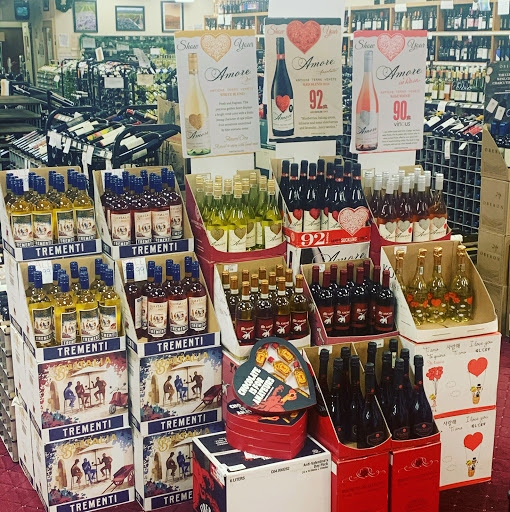 Wine Store «Pequa Spirits», reviews and photos, 5151 Merrick Rd, Massapequa Park, NY 11762, USA